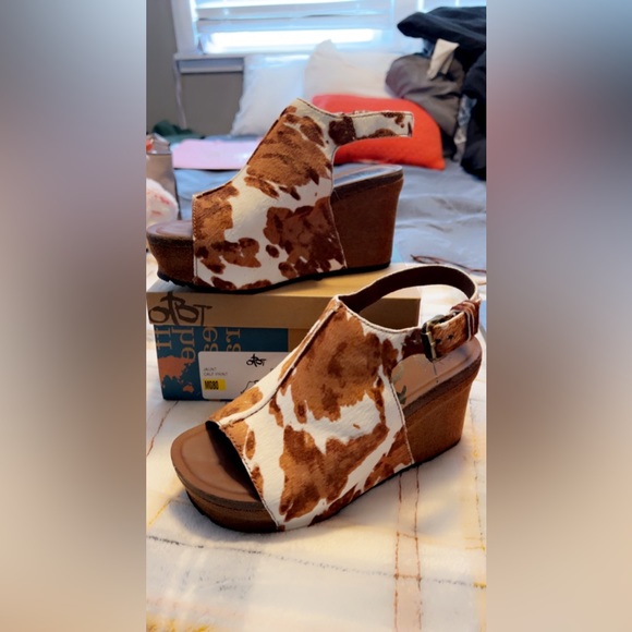 Calf print Wedge Heel - Picture 1 of 2